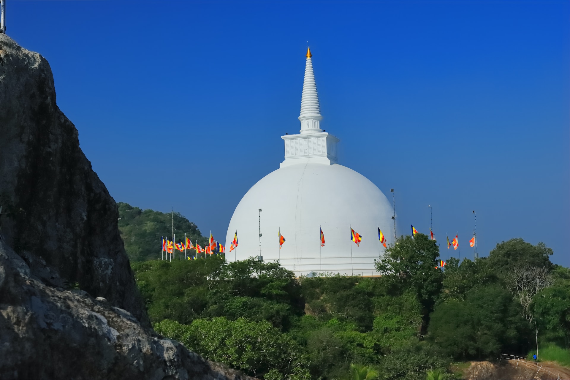 Buddhist Pilgrimage Tour in Sri Lanka