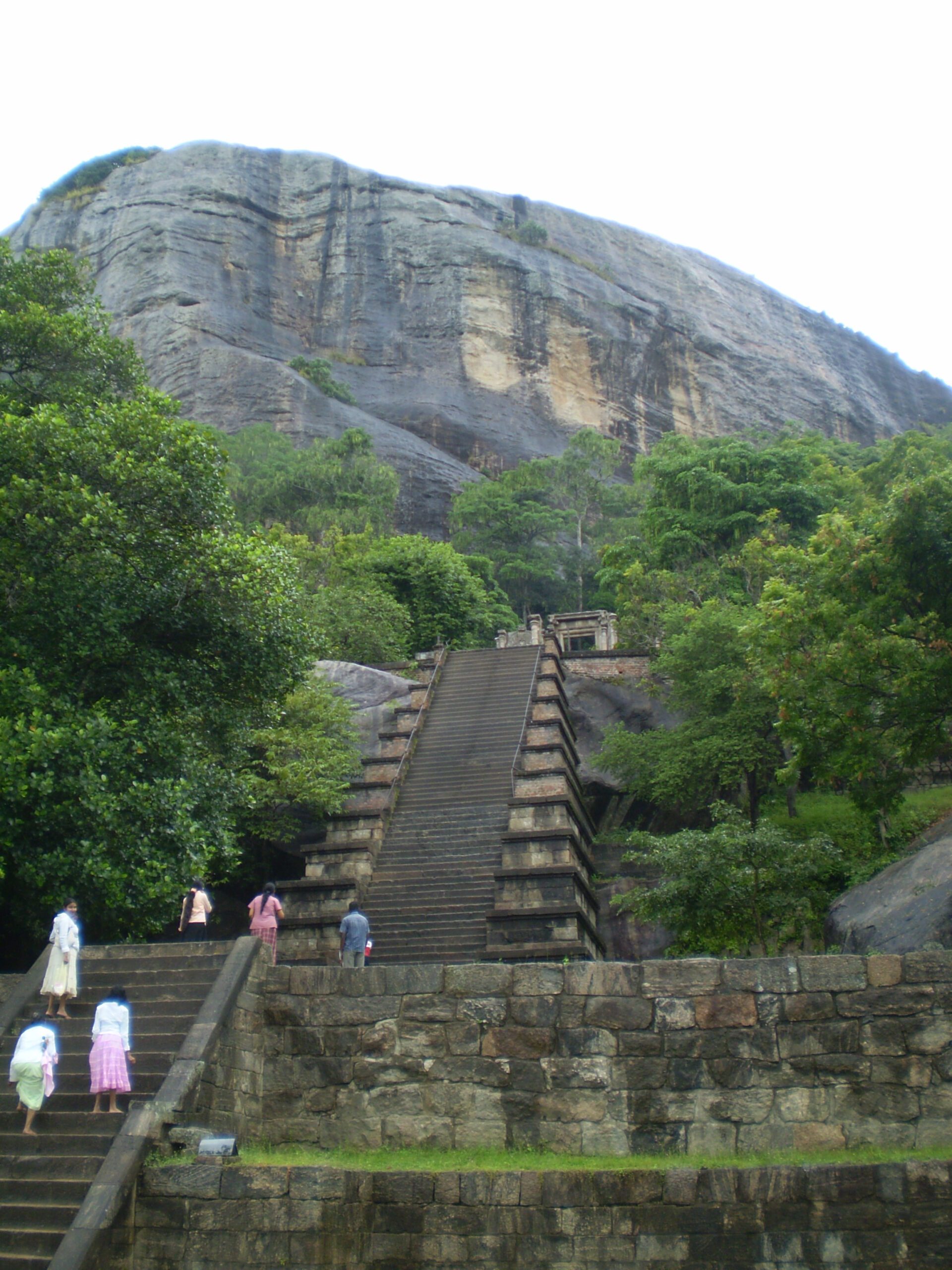 Buddhist Pilgrimage Tour in Sri Lanka